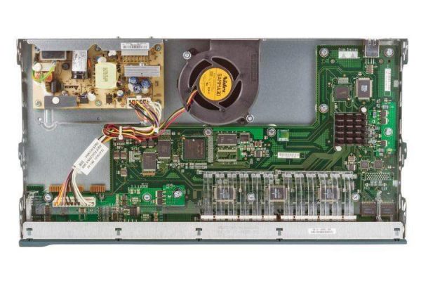 سوئیچ سیسکو WS-C2960-24TT-L ریفربیشد - تصویر 2